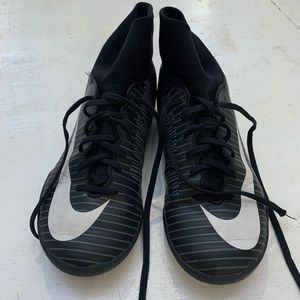 Nike Youth MercurialX Victory VI Cr7 Dynamic (4.5)